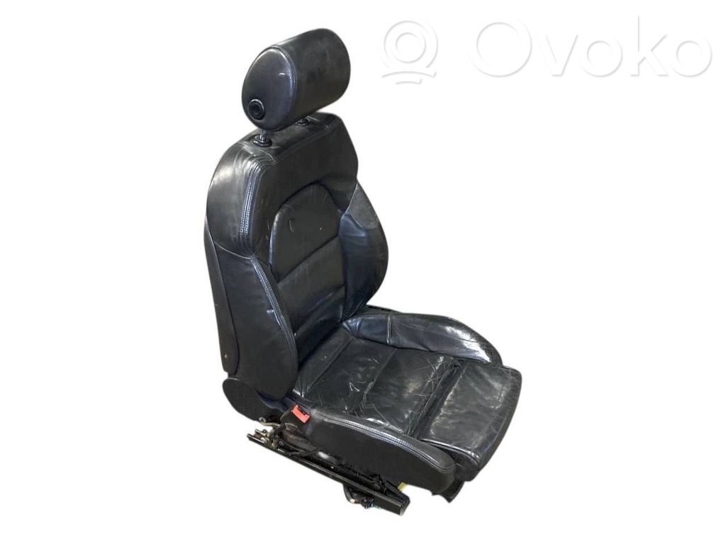 Sēdekļu komplekts
