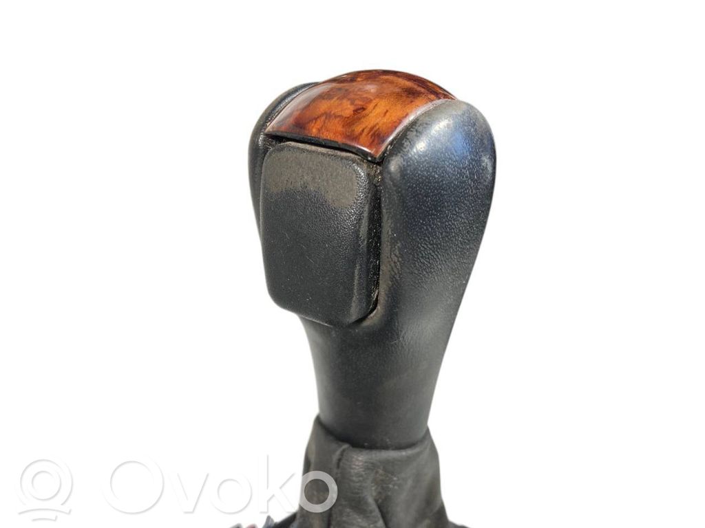 Switching mechanism (sliding mechanism)