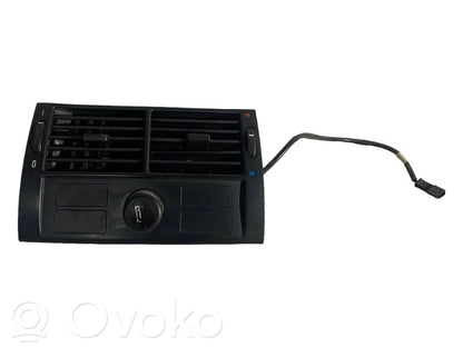 Centrālais gaisa ventilācijas režģis