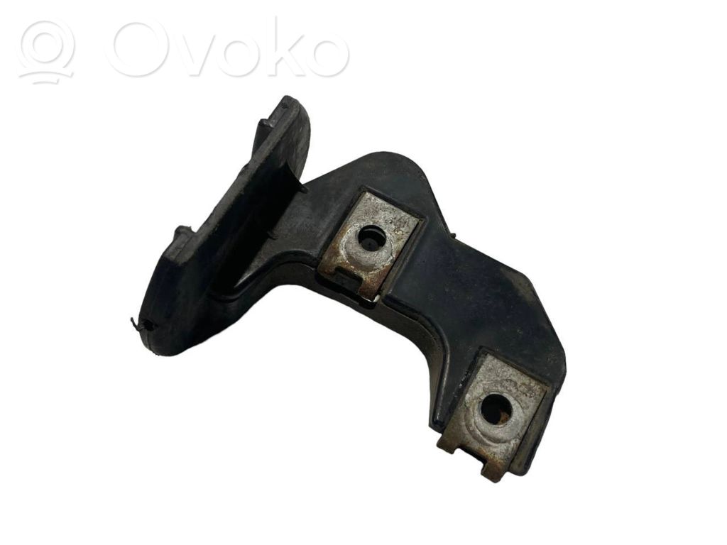 Front bumper holder