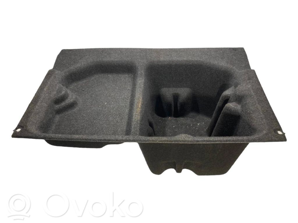 Пол багажника