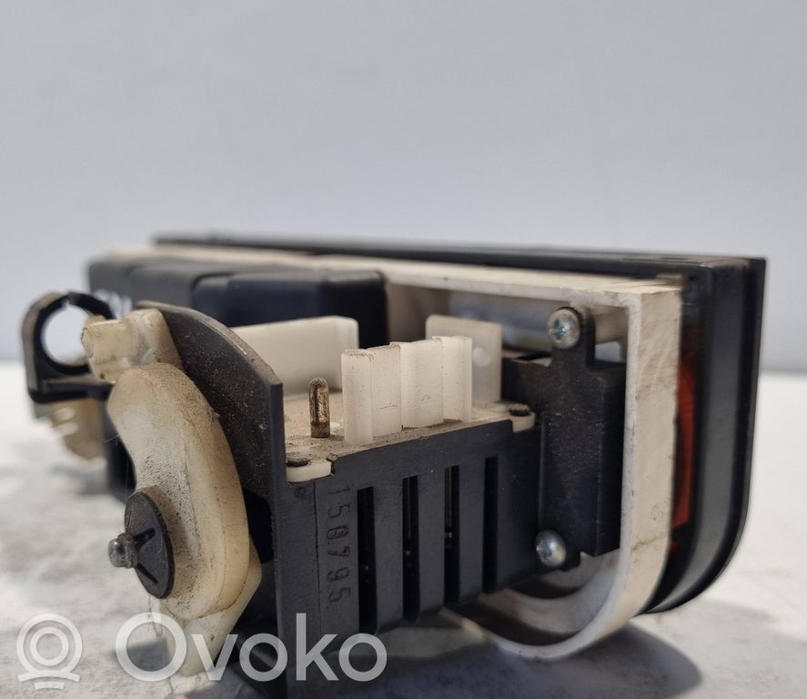 Air conditioning / climate control / interior heating control unit (in the passenger compartment)