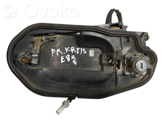 Держатель/кронштейн для внешней ручки открывания спереди