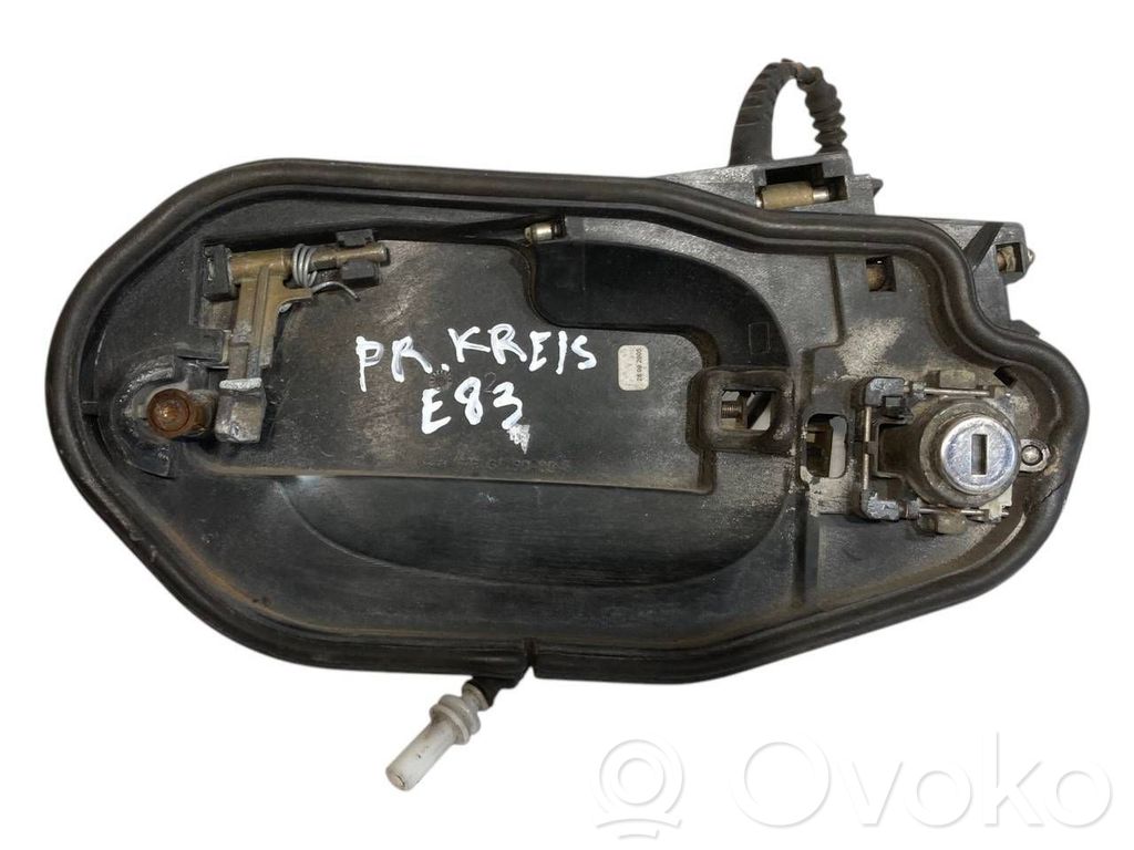 Holder/bracket for external opening handle at the front