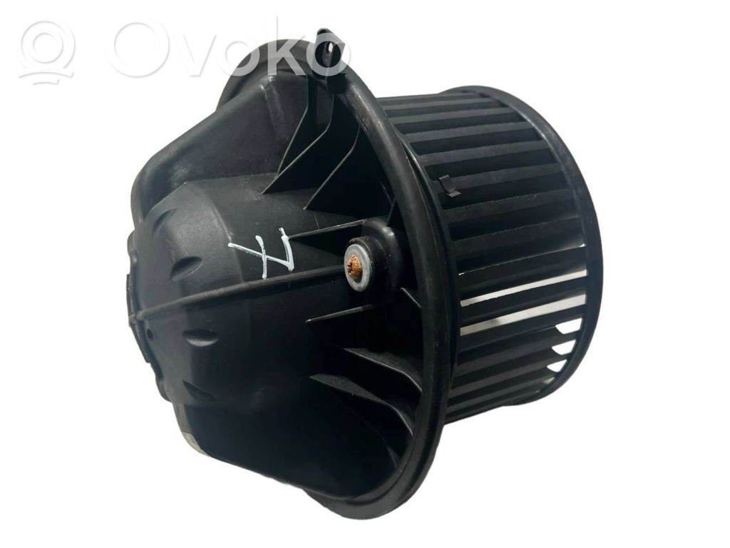 Mazā radiatora ventilators