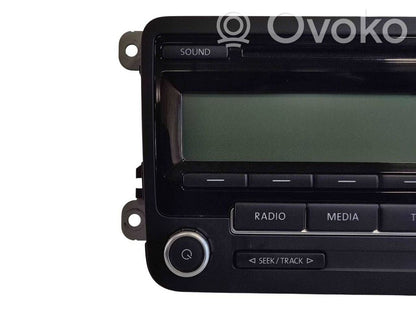 Radio / CD/DVD atskaņotājs / navigācija