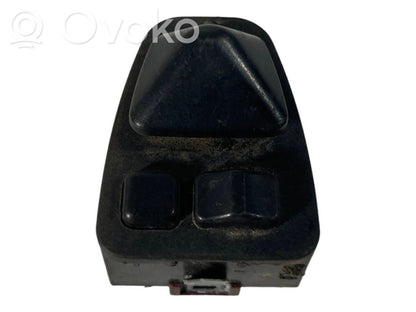 Sānu spoguļu slēdzis