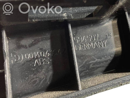 Cita veida salona detaļa