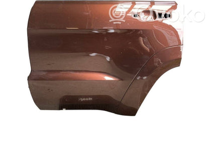 Aizmugurējās durvis