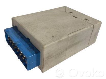 Logu tīrītāju relejs