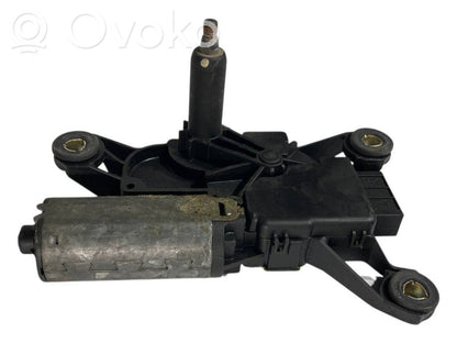 Aizmugurējā loga tīrītāja motoriņš