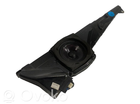 Skaļrunis (-i) priekšējās durvīs