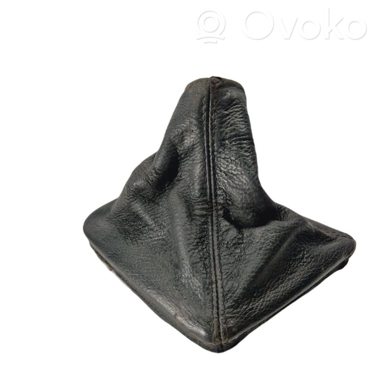 Другая часть интерьера