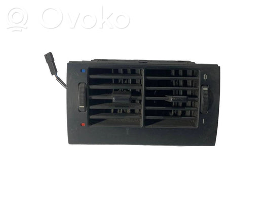 Aizmugurējā gaisa - ventilācijas reste