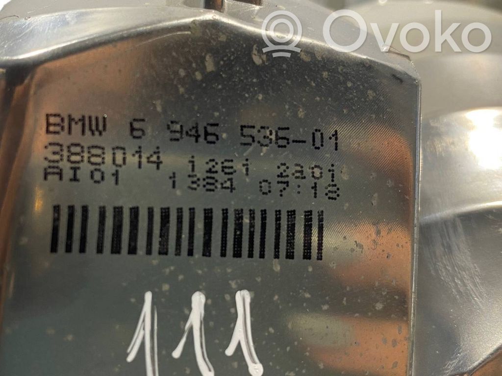 Aizmugurējais lukturis virsbūvē