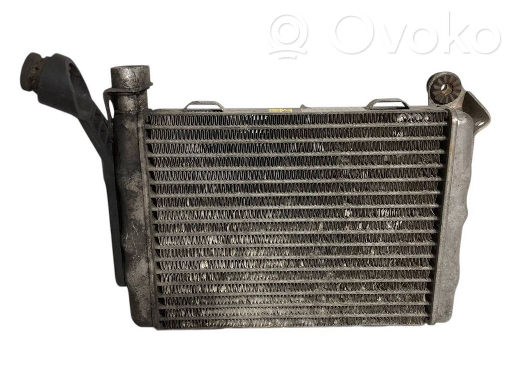 Dzinēja eļļas radiators