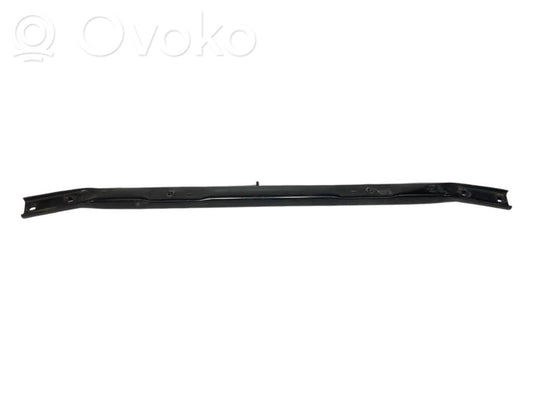 Верхняя часть панели радиатора (телевизор)