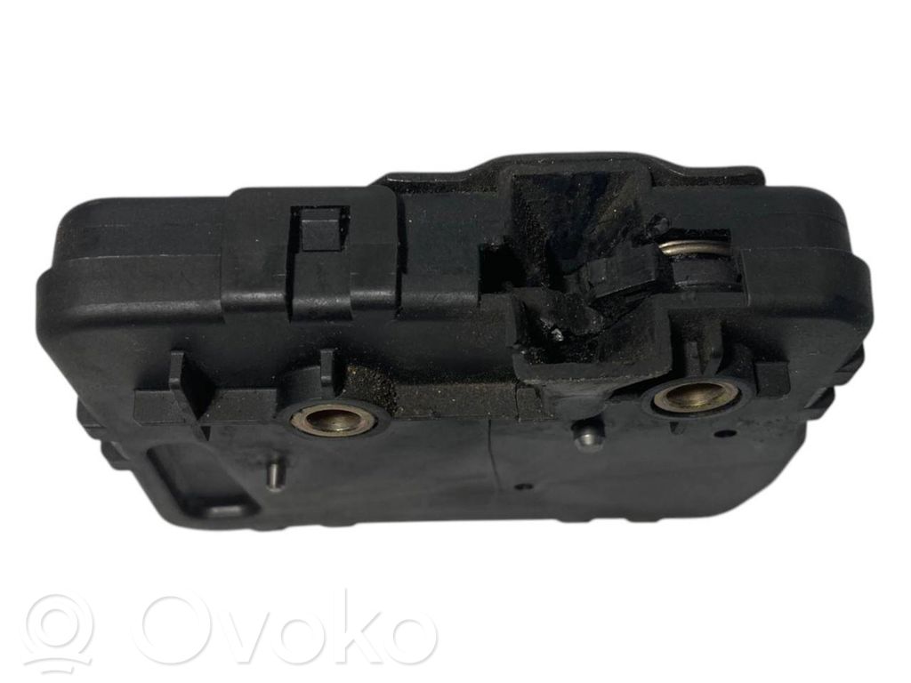 Slēdzene aizmugurējam logam