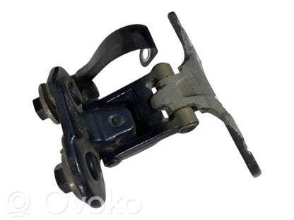 Aizmugurējā pārsega eņģe (-ess)