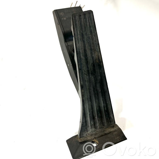 Elektriskais gāzes pedālis / sensors