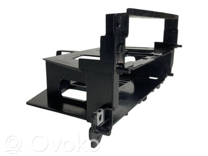 Radiouztvērēja / navigācija dekoratīvā apdare