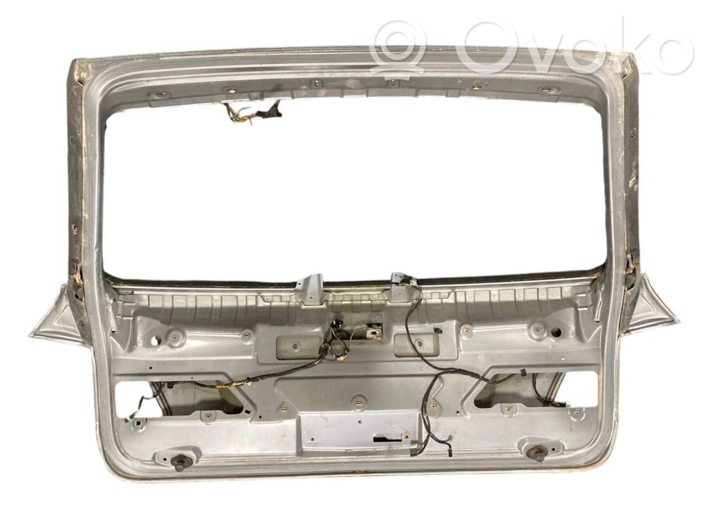 Aizmugurējais pārsegs (bagāžnieks)