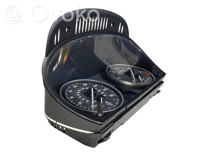 Speedometer (in the instrument panel)