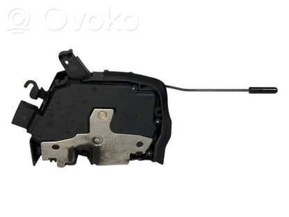 Замок сзади