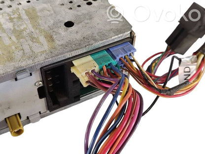 Radio / CD/DVD atskaņotājs / navigācija