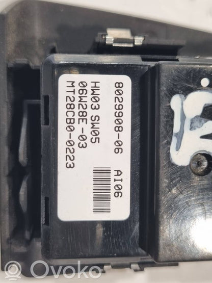 Window lift control switch(es)