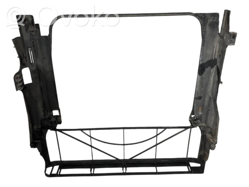 Radiator(s) holder/bracket