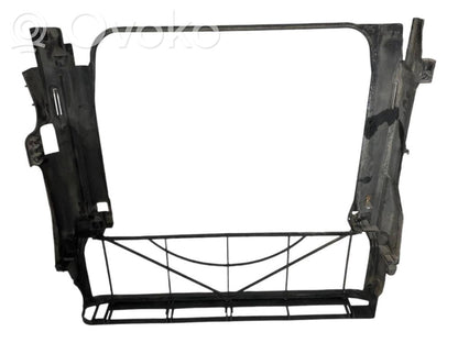Radiator(s) holder/bracket