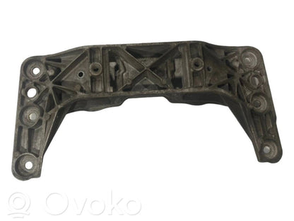 Transmission mounting bracket