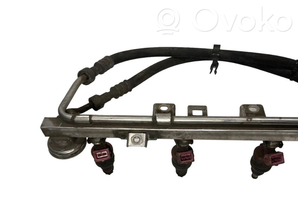 Degvielas maģistrālā caurule