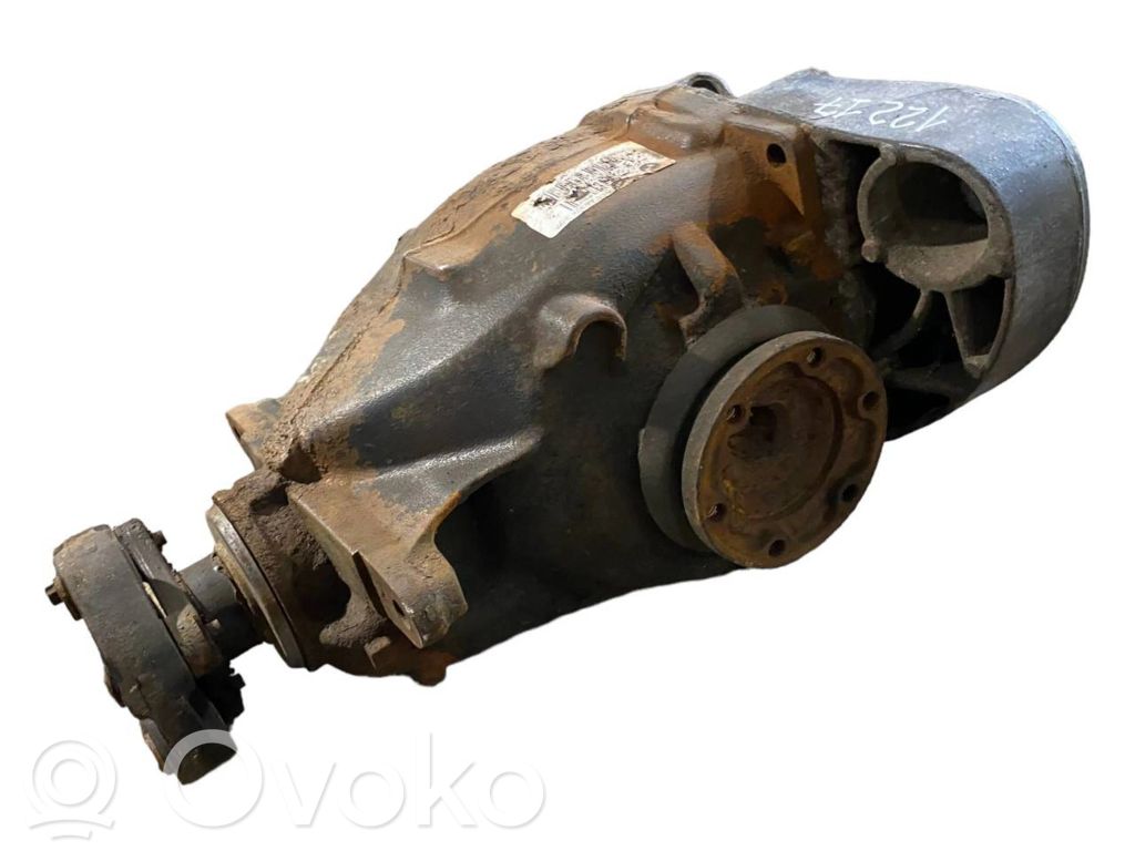 Aizmugurējais reduktors