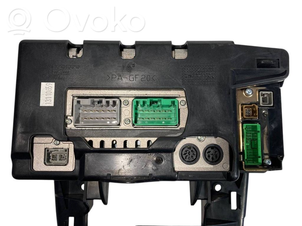 Radio / CD/DVD atskaņotājs / navigācija
