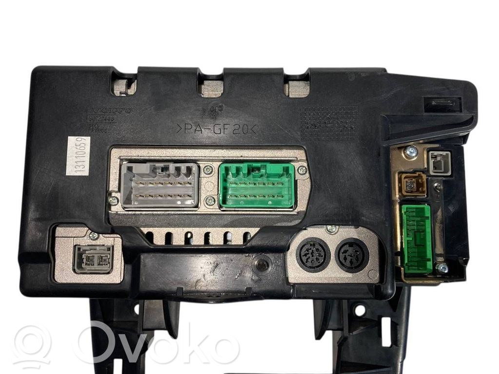 Radio / CD/DVD atskaņotājs / navigācija