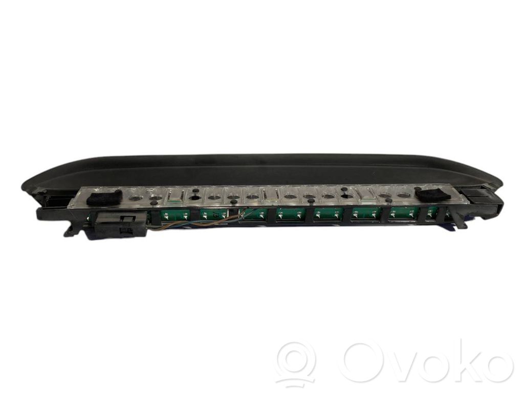 Additional brake light