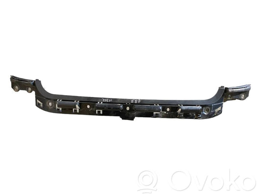 Rear bumper mounting bracket