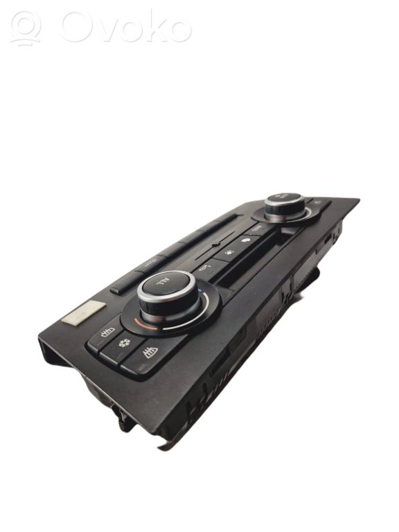 Блок управления кондиционером/климат-контролем/отоплением салона (в салоне)