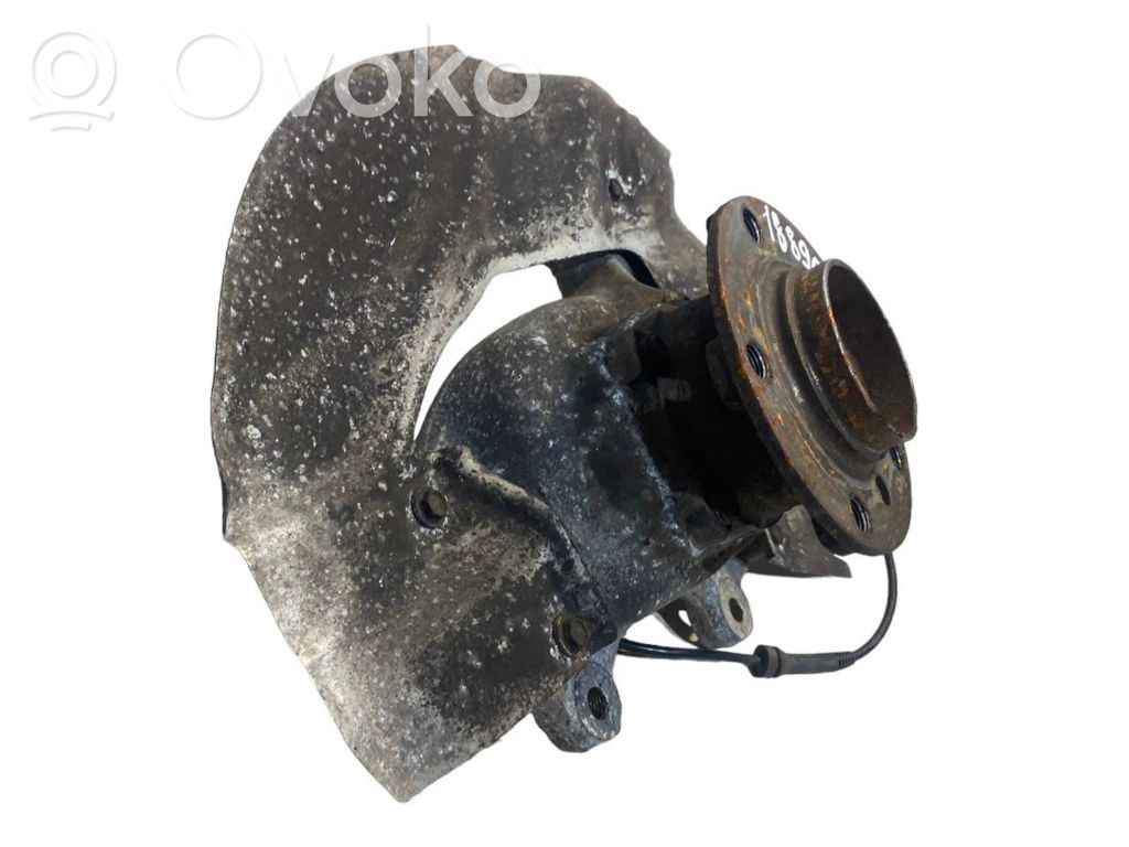 Priekšējā riteņa rumbas vārpstas šarnīrs (stupica, capfa)