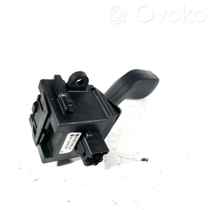 Pagrieziena signālu / lukturu sviria