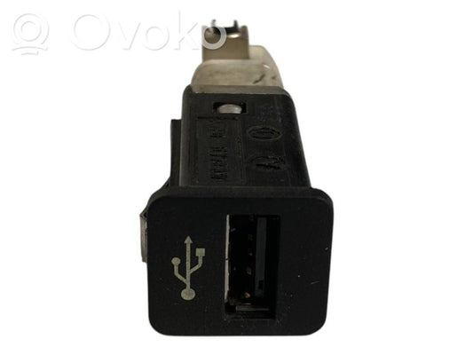 USB connector