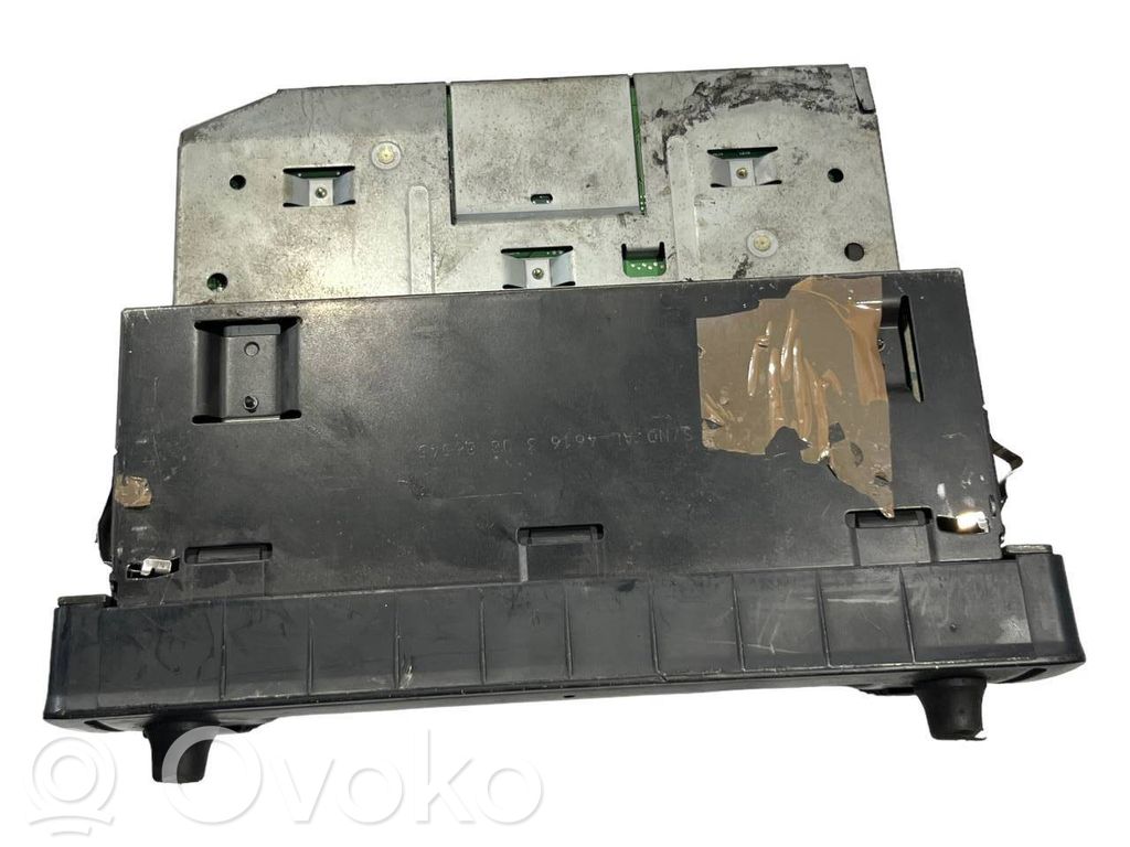 Радио / CD/DVD-плеер / навигация