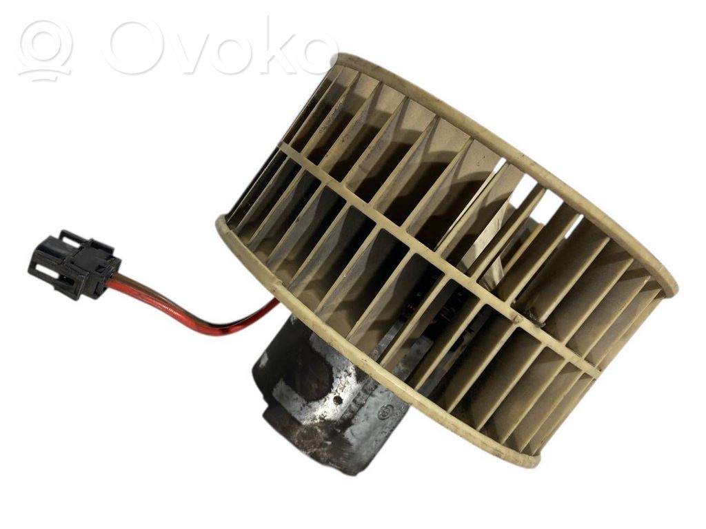 Mazā radiatora ventilators