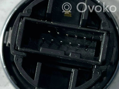 Automašīnas aizdedzes un startera slēdzis