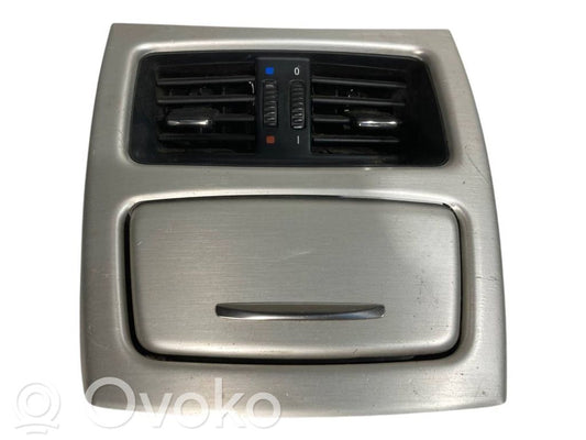 Aizmugurējā gaisa - ventilācijas reste