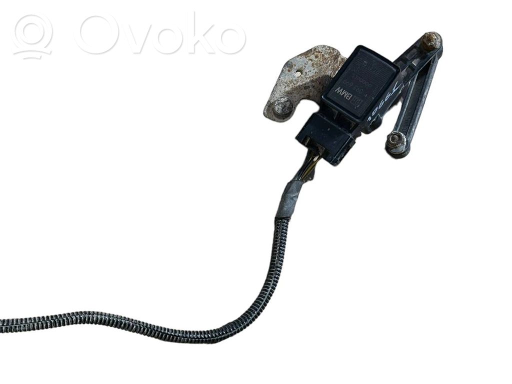 Augstuma sensors (priekšējo lukturu)