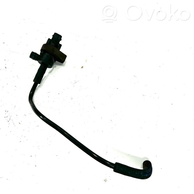 Клапан топливного бака