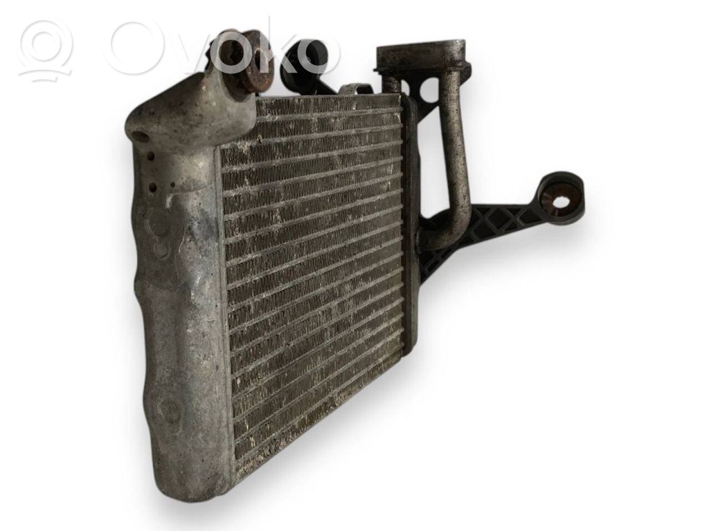 Dzinēja eļļas radiators